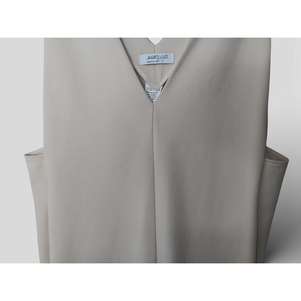 Amarilis Beige Wide Leg Jumpsuit Sleeveless V Neck Elegant Dressy Size M - Picture 9 of 14